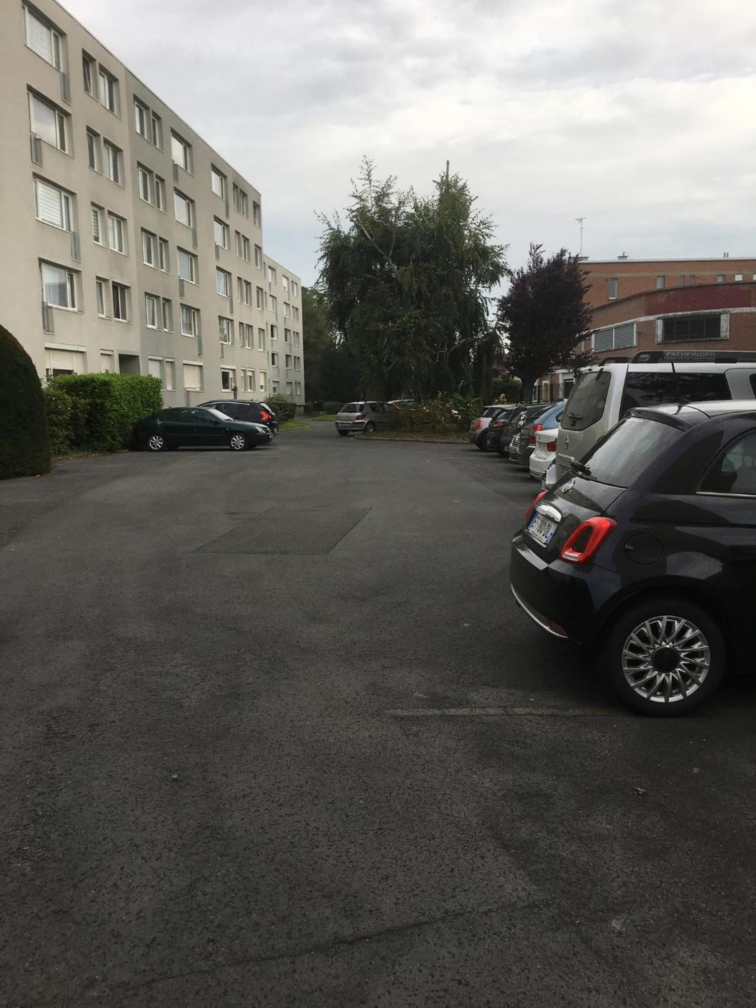 Au Petit Bonheur Imprevu Apartment Douai Luaran gambar