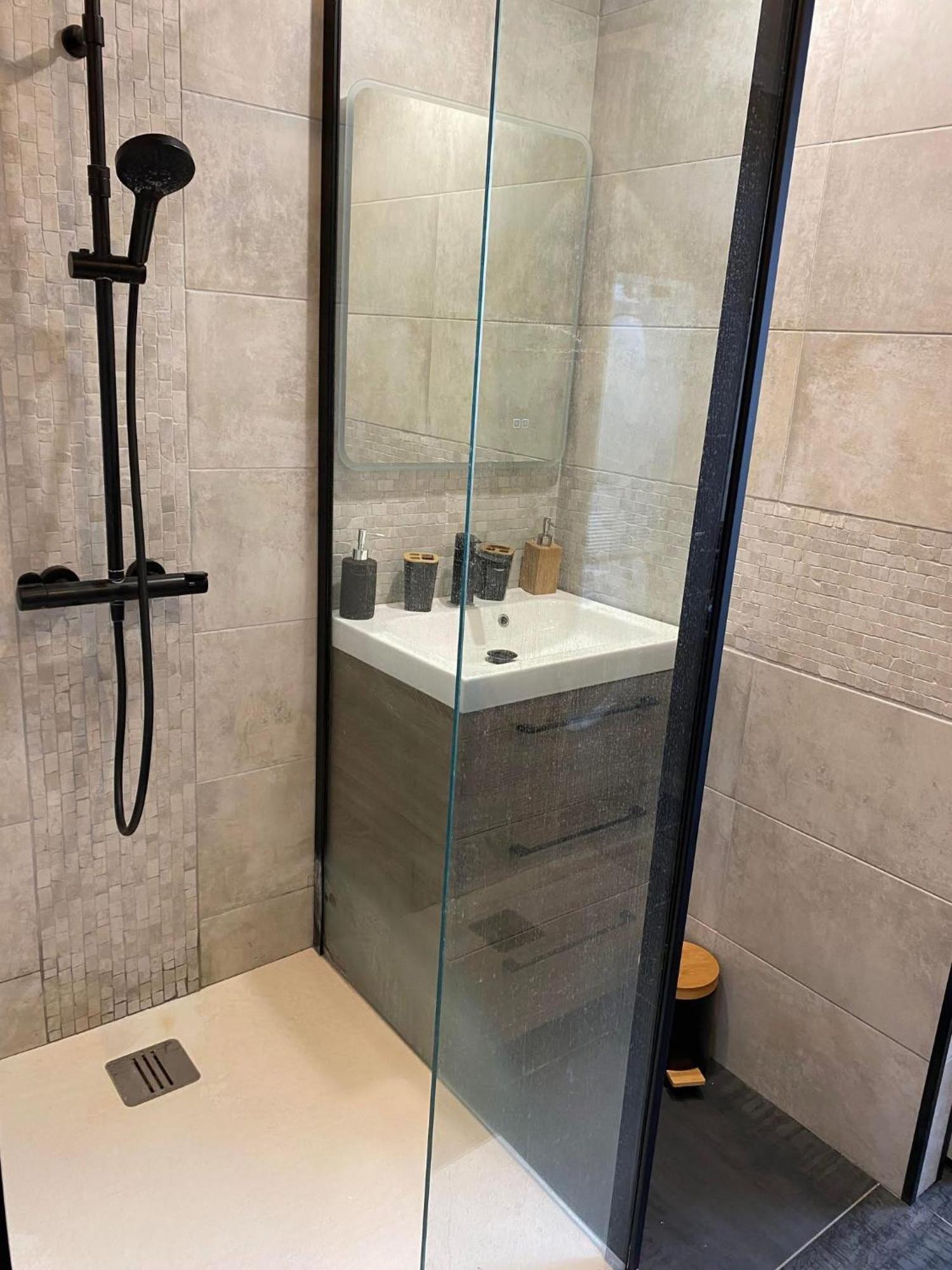 Au Petit Bonheur Imprevu Apartment Douai Luaran gambar